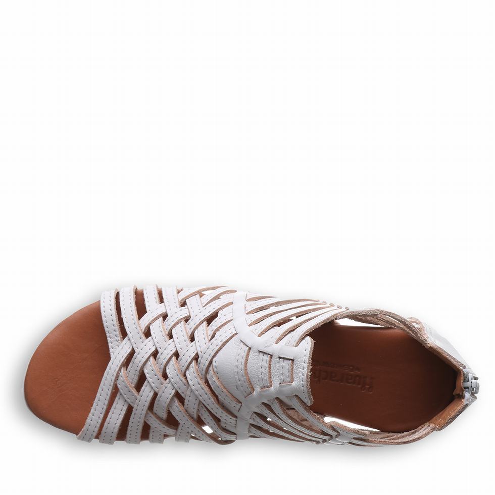 Women Bearpaw Juanita Sandals White | DDK5474UV