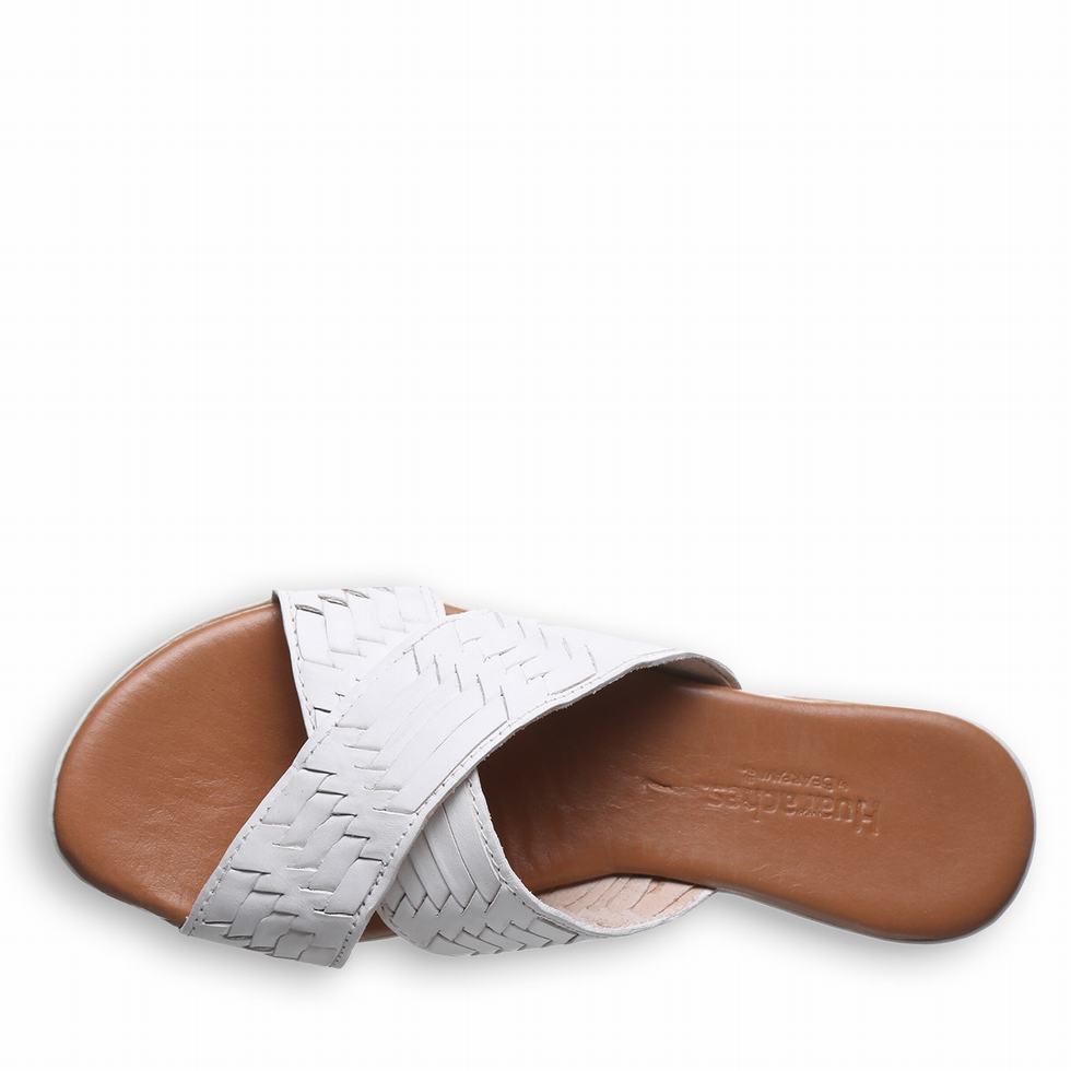 Women Bearpaw Ximena Sandals White | XCO488MM